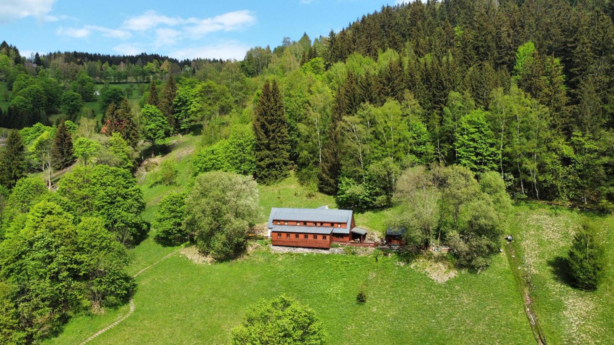 Roubenka U 2 Pratel Villa Pec pod Sněžkou Buitenkant foto